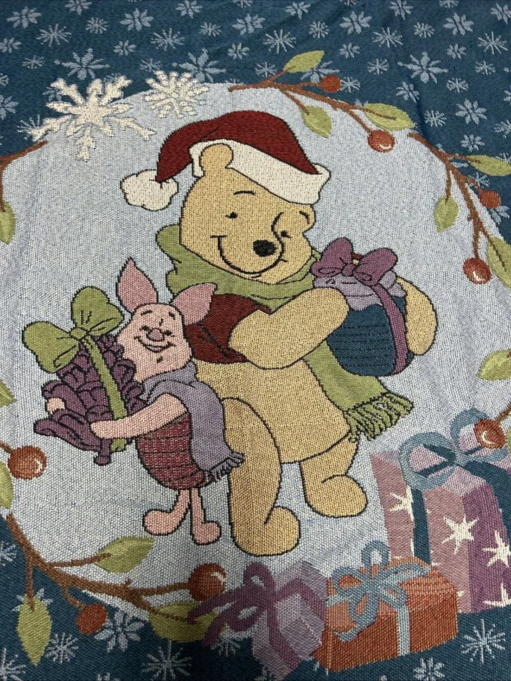 Winnie The Pooh Tapestry Throw Blanket Piglet Christmas Holiday Gifts Snowflakes